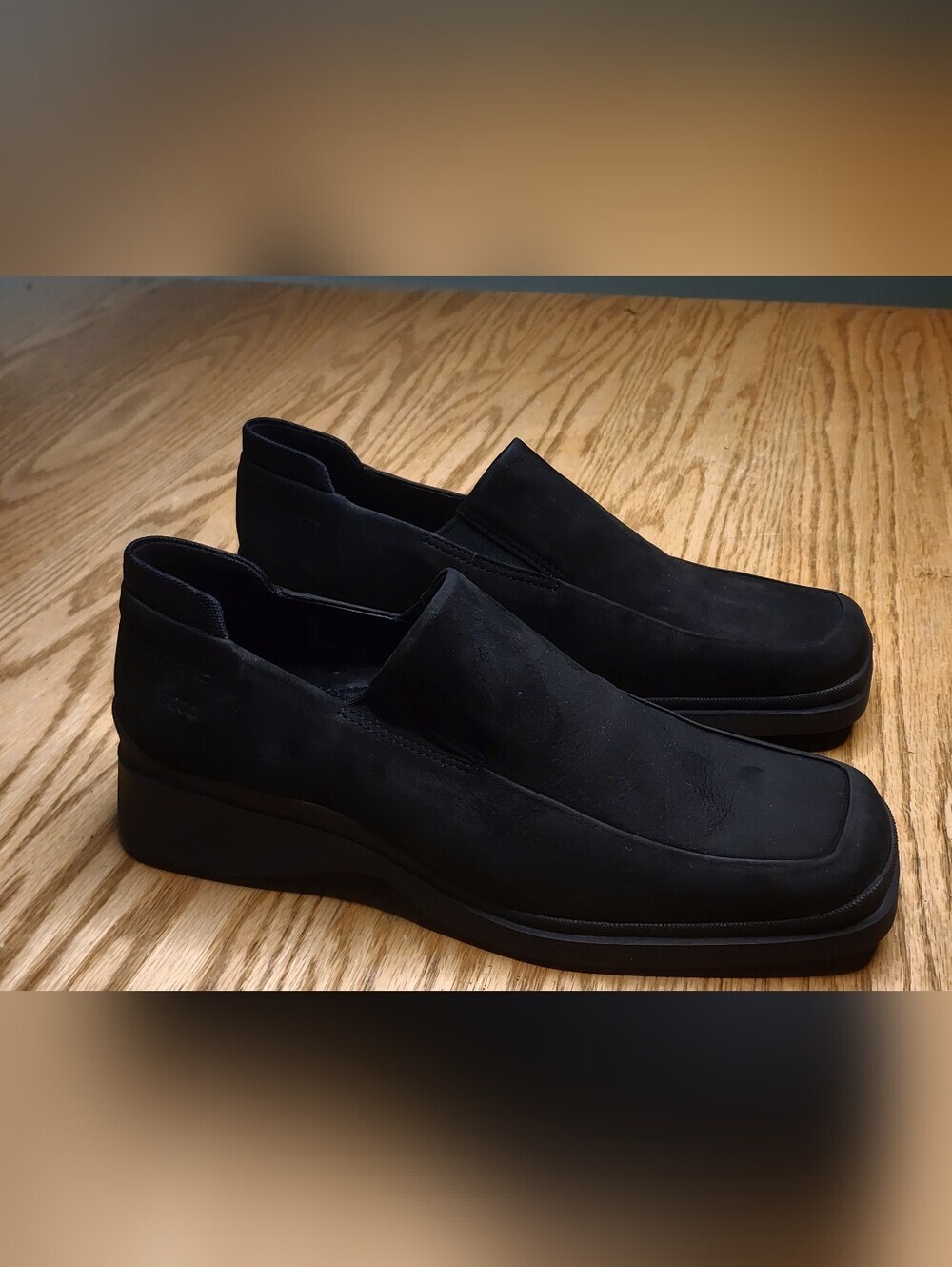 ECCO black nubuck/suede square-toe slip-on loafers Mens Size 7 Like New